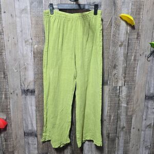 Goddess Gear Green Linen Cropped Flare Pants